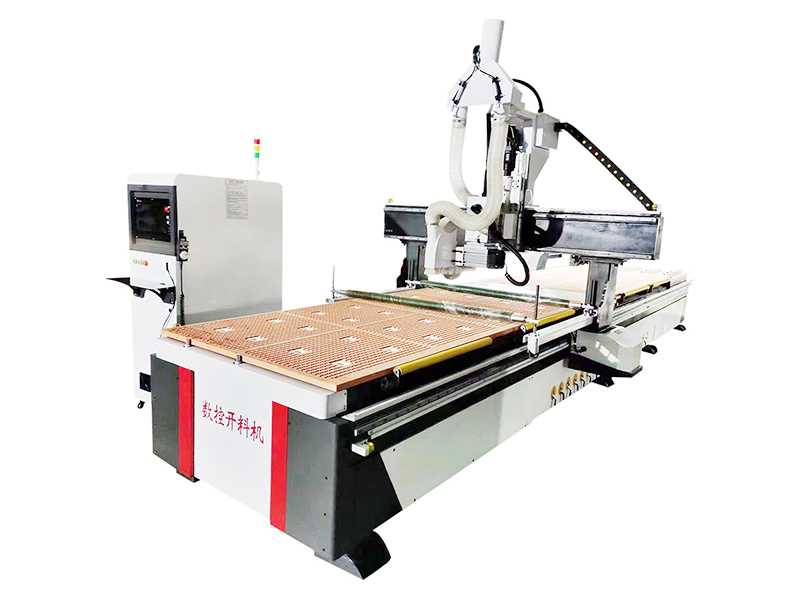 LD-1330大鋸片數(shù)控開料機 LD-1330大鋸片數(shù)控開料機